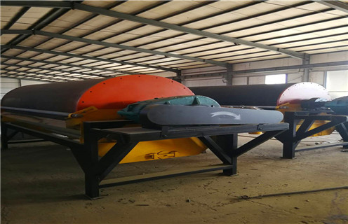 永磁筒式磁選機，新疆CTB-1024永磁筒式磁選機_新疆CTB-1024永磁筒式磁選機分選粒度如何選鐵參數(shù)規(guī)格一般是多少_生產(chǎn)廠家